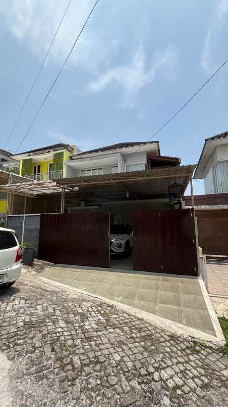 dijual rumah griya lestari