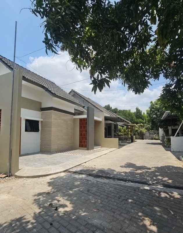 dijual rumah grogol