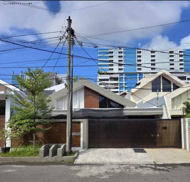 dijual rumah gubeng
