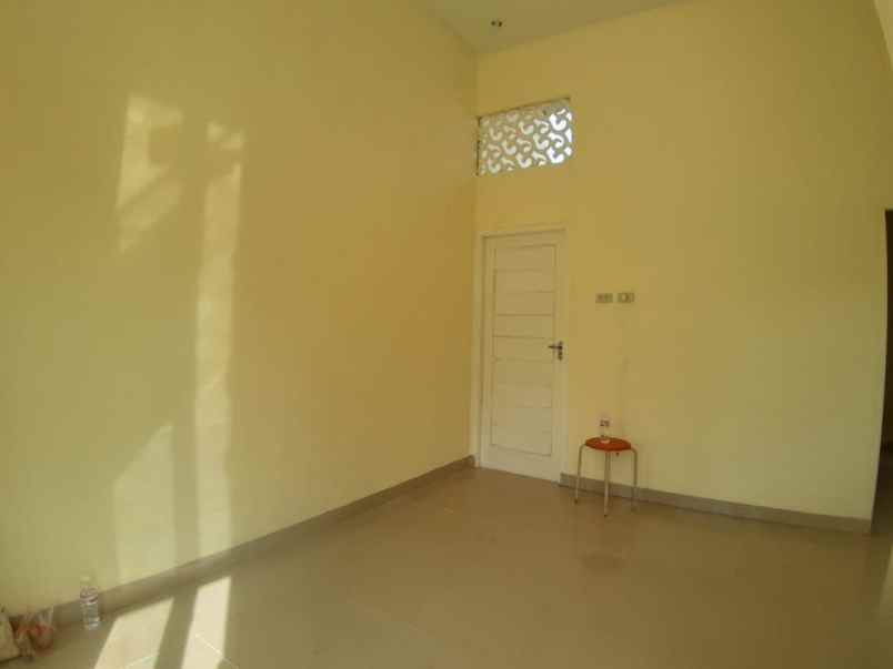 dijual rumah gunung terang kec tanjung