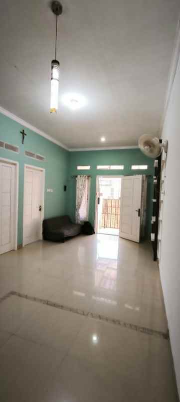 dijual rumah harapan indah