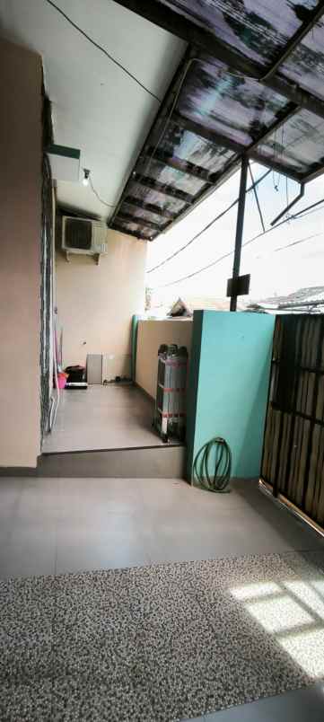 dijual rumah harapan indah