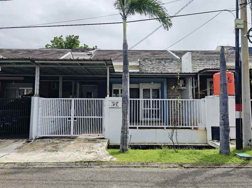 dijual rumah harapan indah