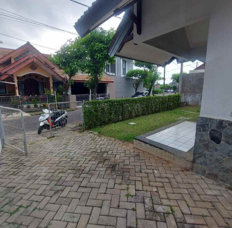 dijual rumah harga bagus di kemang pratama bekasi