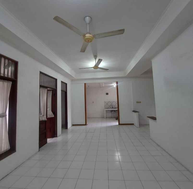 dijual rumah harga bagus di kemang pratama bekasi