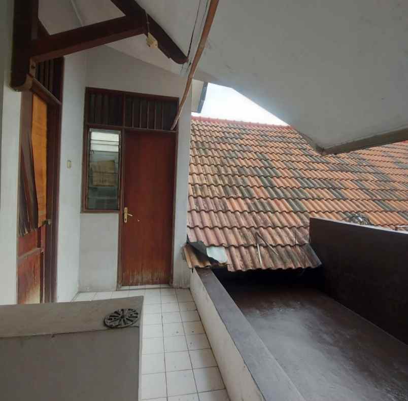 dijual rumah harga bagus di kemang pratama bekasi