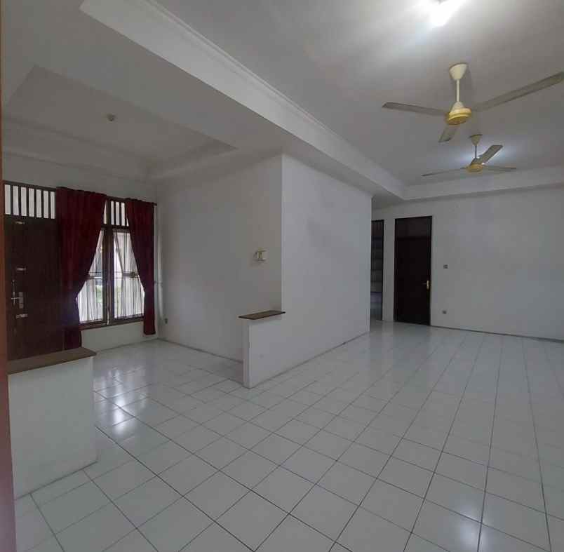 dijual rumah harga bagus di kemang pratama bekasi