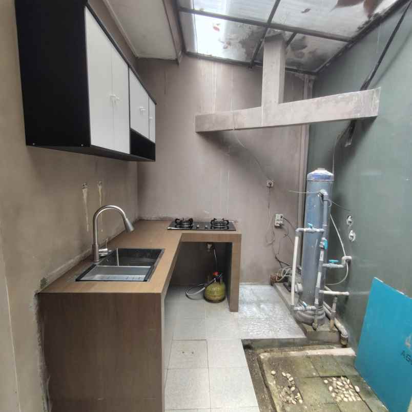 dijual rumah hook siap huni di bintaro hill tangsel