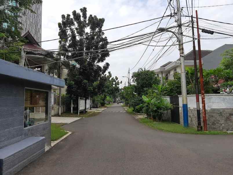 dijual rumah hook strategis cempaka putih timur