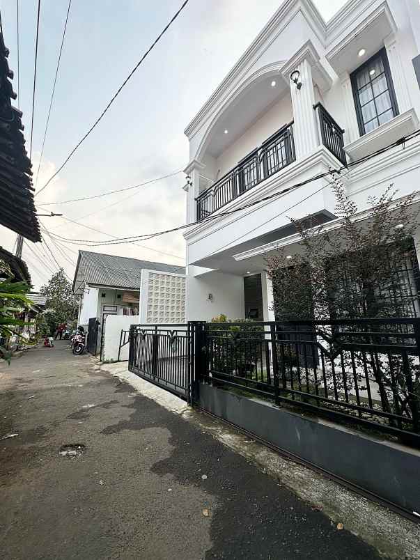 dijual rumah jagakarsa jakarta selatan
