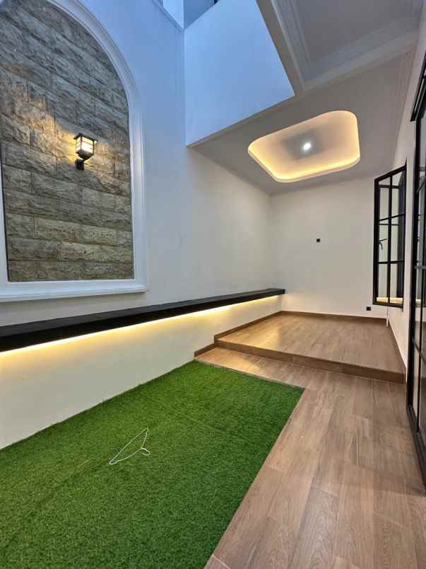 dijual rumah jagakarsa jakarta selatan