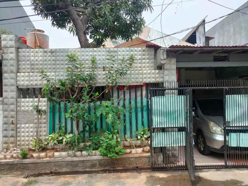 Dijual Rumah Jakarta Barat Lokasi Strategis
