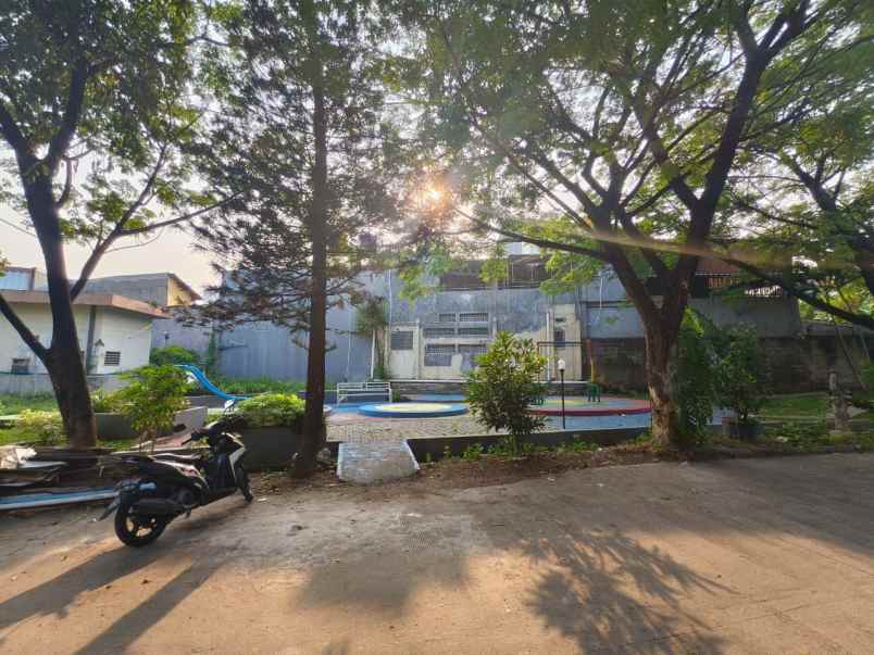 dijual rumah jakasetia