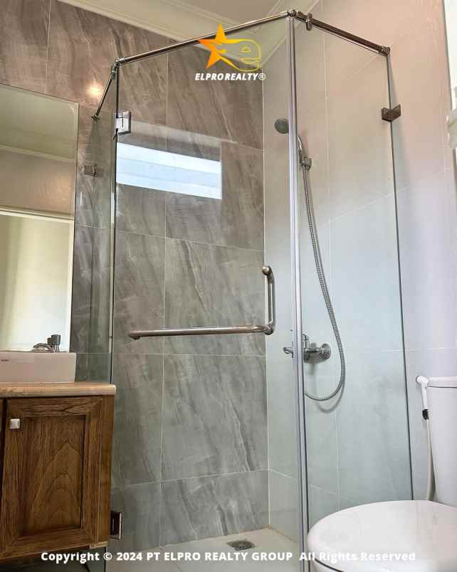 dijual rumah jalan cendrawasih bintaro