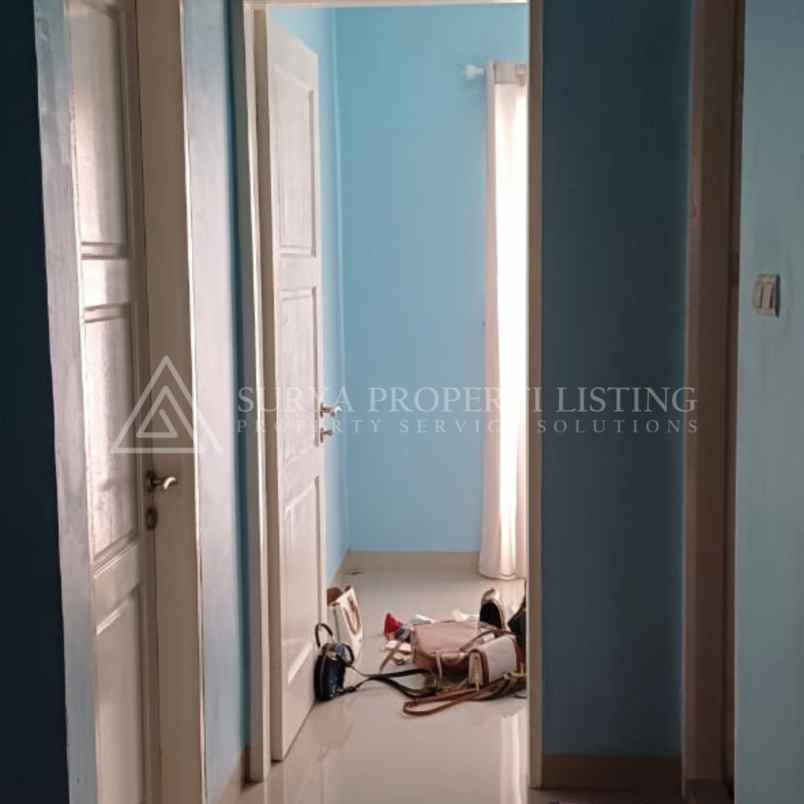 dijual rumah jalan graha metropolitan