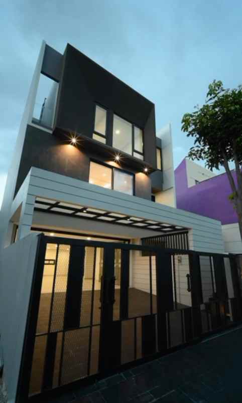 dijual rumah jalan greenwood citraland