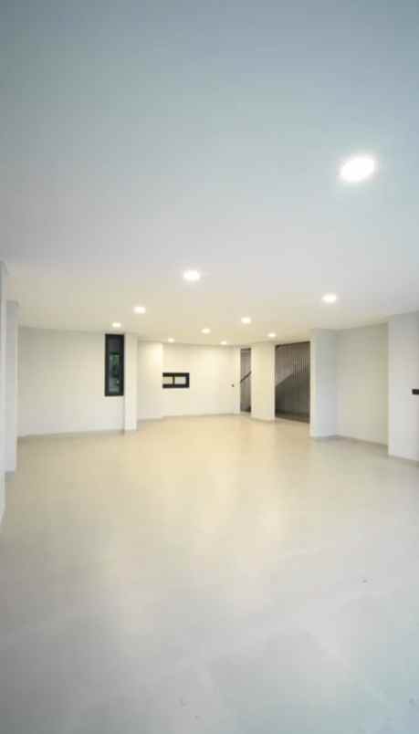 dijual rumah jalan greenwood citraland