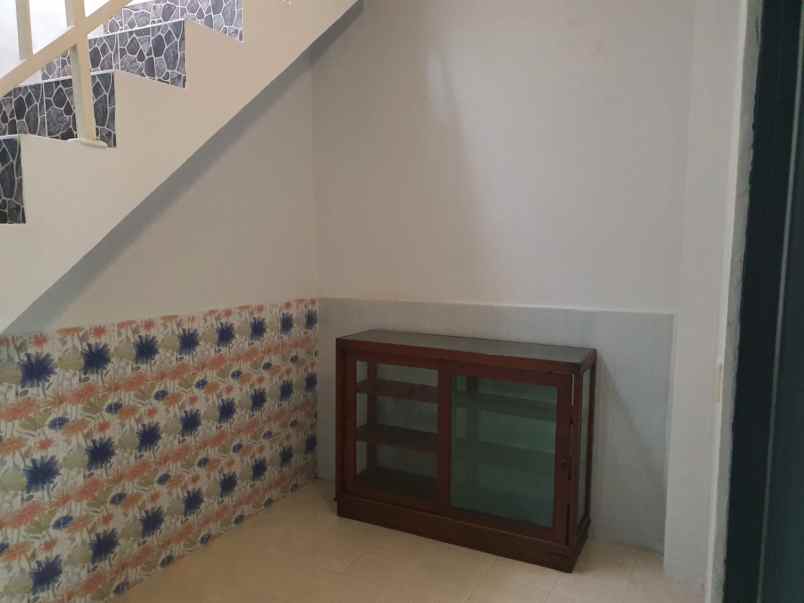 dijual rumah jalan gunung soputan