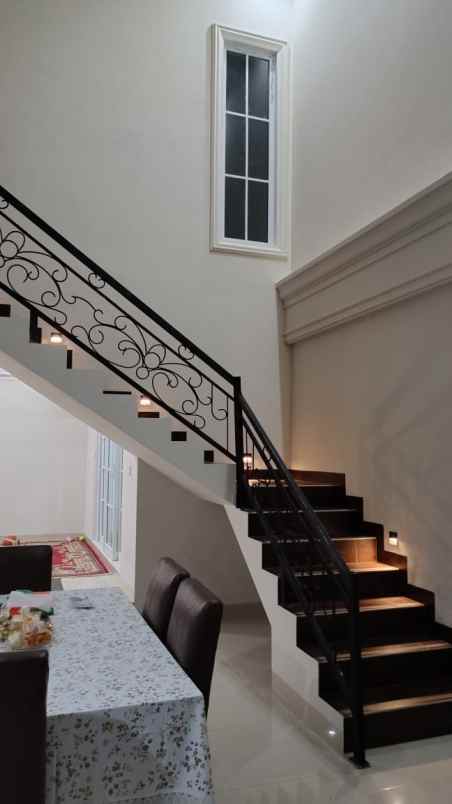 dijual rumah jalan harapan mulya
