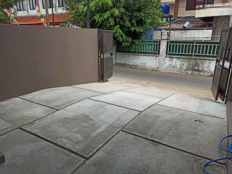 dijual rumah jalan nangka vii