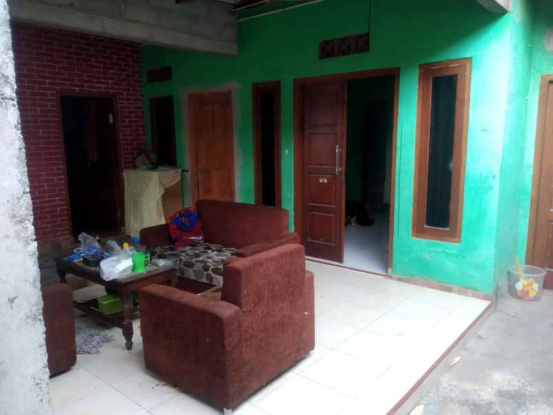 dijual rumah jalan ngumbul raya