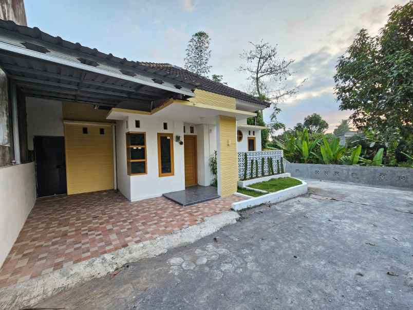 Rumah Murah Cantik Dalam Perumahan Strategis Jalan Palagan Km 9 Jogja