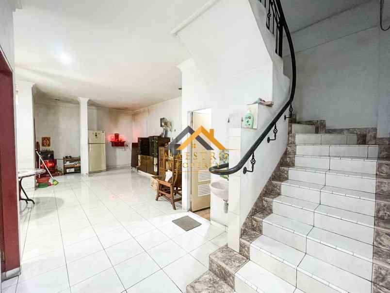 dijual rumah jalan pasar 3 krakatau