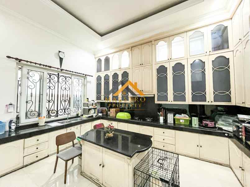 dijual rumah jalan pasar baru daerah