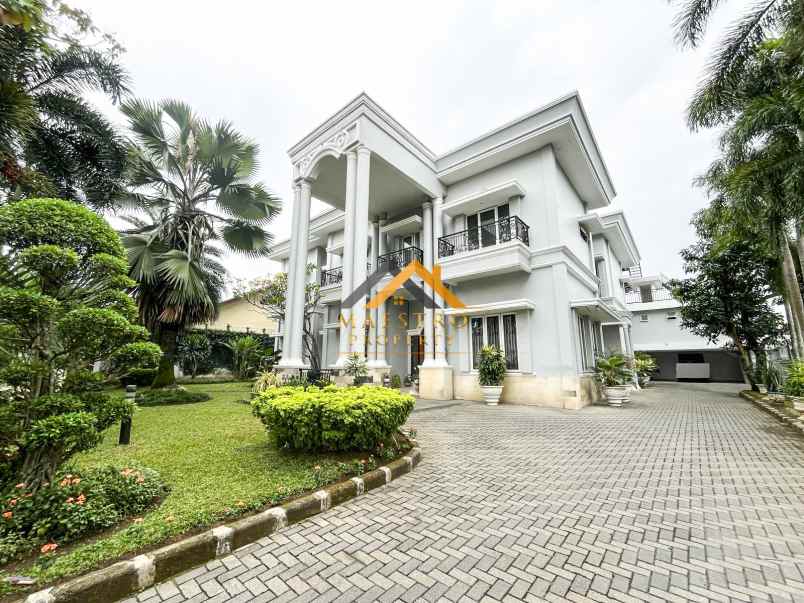 dijual rumah jalan pasar baru daerah