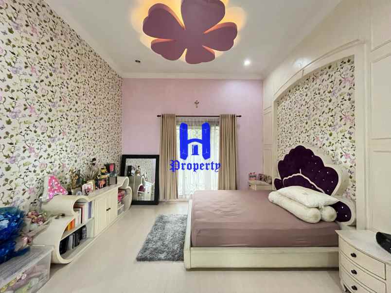 dijual rumah jalan pasar baru daerah