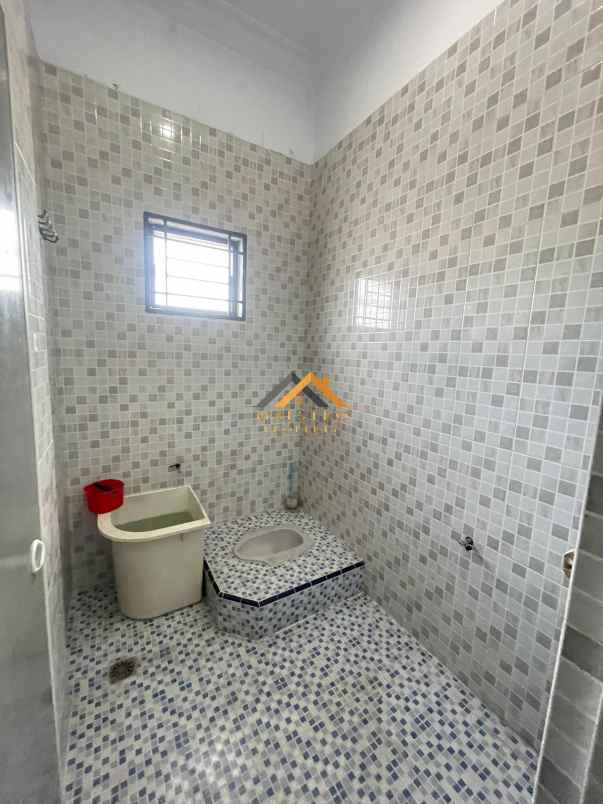 dijual rumah jalan pukat viii gg murni