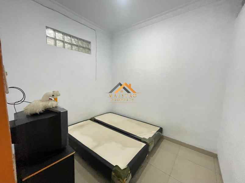 dijual rumah jalan pukat viii gg murni