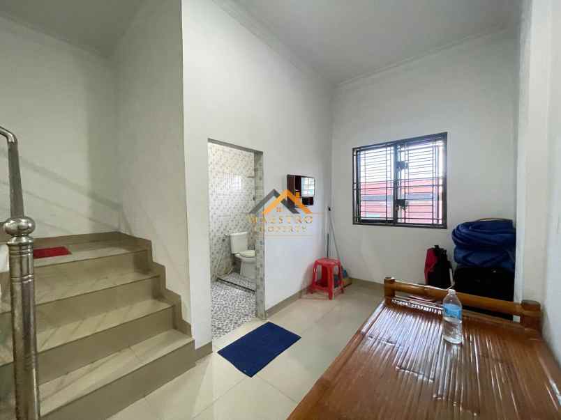 dijual rumah jalan pukat viii gg murni