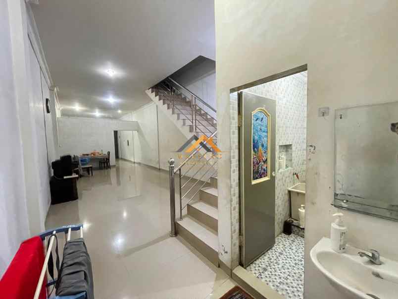 dijual rumah jalan pukat viii gg murni