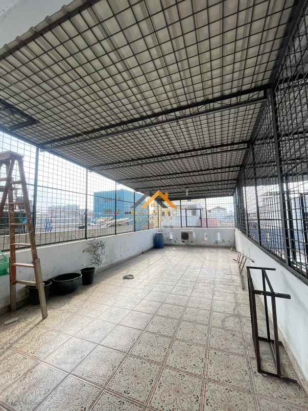 dijual rumah jalan pukat viii gg murni