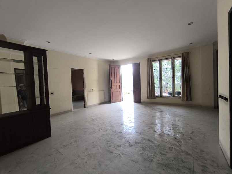 dijual rumah jalan raya perjuangan