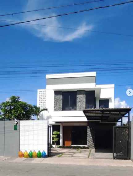 dijual rumah jalan raya sleman yogyakarta