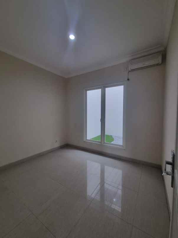 dijual rumah jalan wisata bukit mas 1