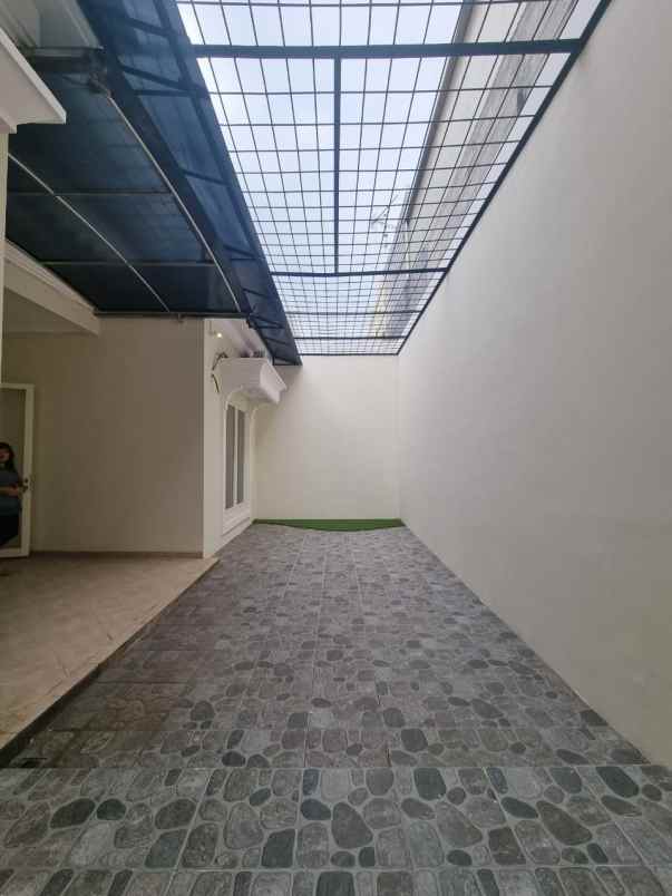 dijual rumah jalan wisata bukit mas 1