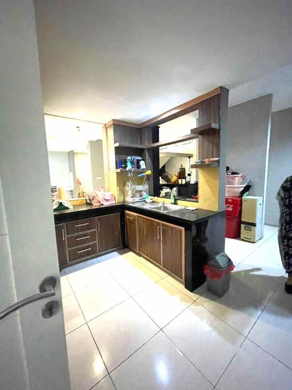 dijual rumah janur elok kelapa gading