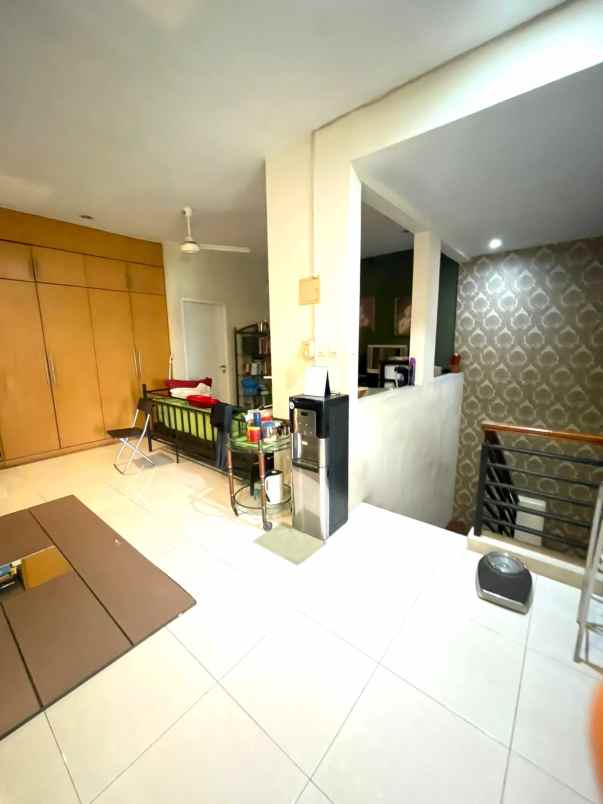 dijual rumah janur elok kelapa gading