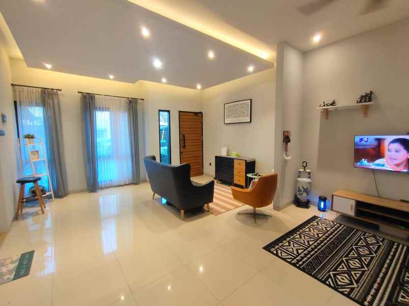 dijual rumah jatiasih