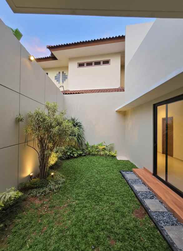 dijual rumah jatibening