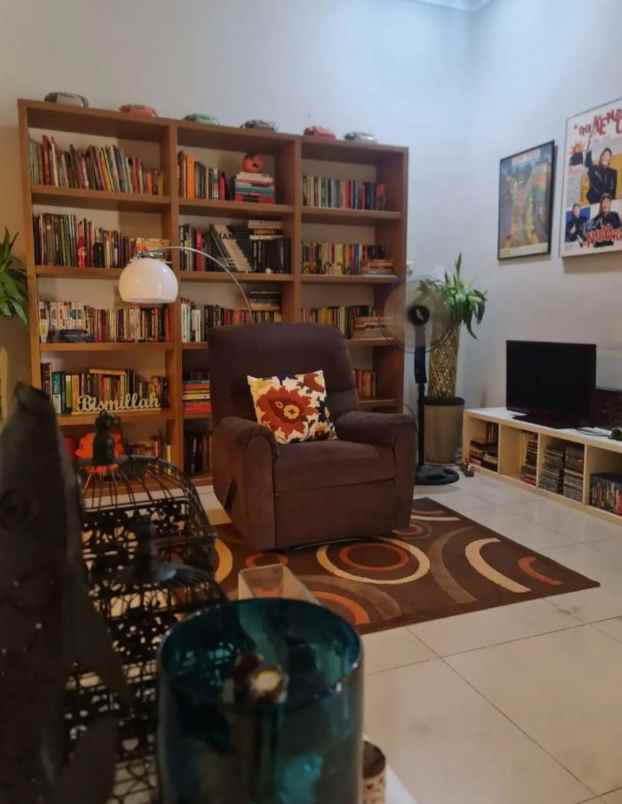 dijual rumah jaticempaka