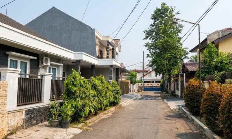 dijual rumah jatiwaringin