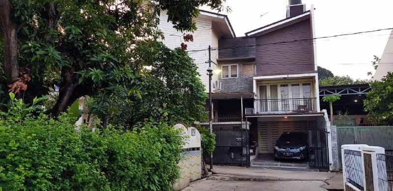 dijual rumah jatiwaringin pondok gede