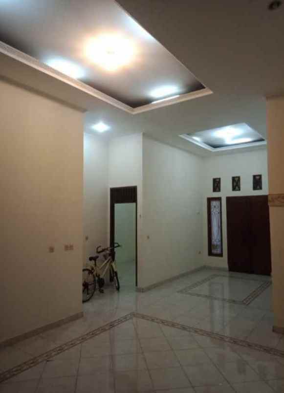 dijual rumah jatiwaringin pondok gede bekasi