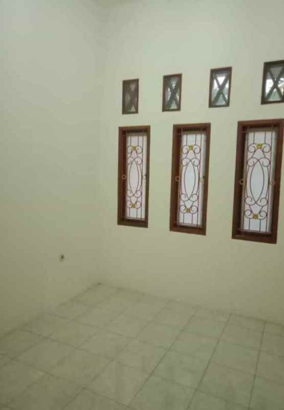 dijual rumah jatiwaringin pondok gede bekasi