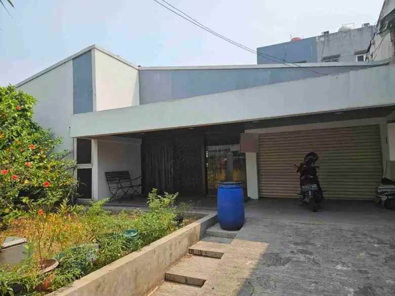dijual rumah jelambar