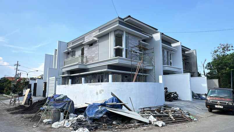 dijual rumah jemursari